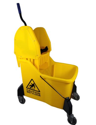 Spartano - 42 L Extra Large Mop Bucket w/ Down Press Wringer - 2 Comp.